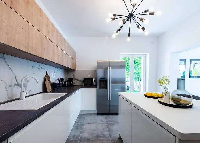 빌라 Vesna 믈리니